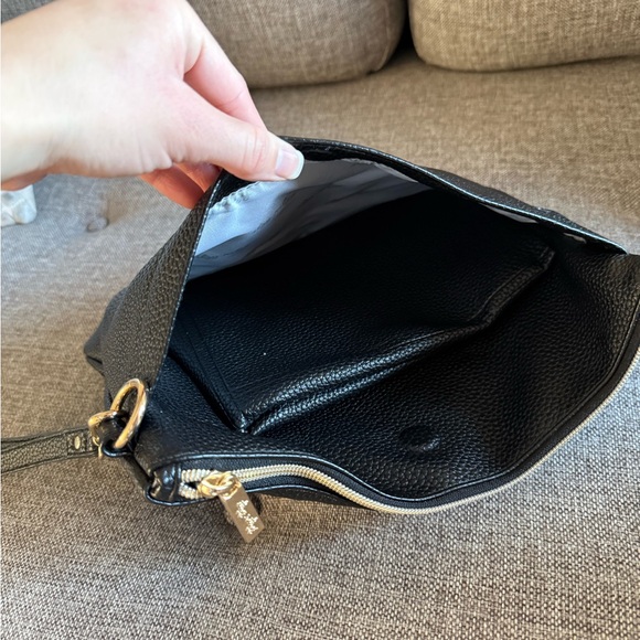 Black Textured Clutch with Wrist Strap - Picture 3 of 4